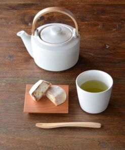 Japanese Ceramic Tea Pot: Elegant and Functional Design