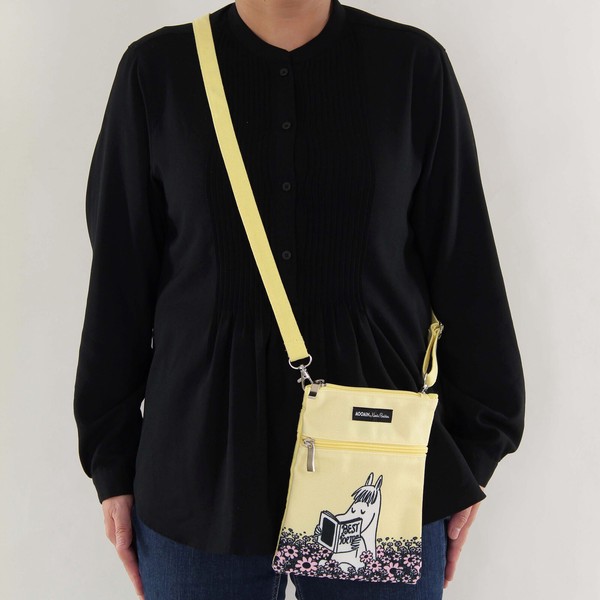 japanese shoulder bag moomin yellow 16x21cm in use
