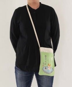 tote bag shiba inu in use