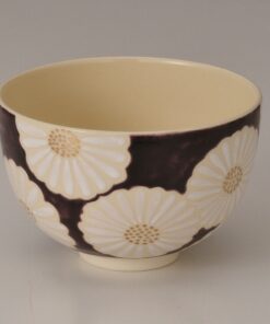 KyoKiyomizu ware White Chrysanthemum Purple Ground Match Bowl design