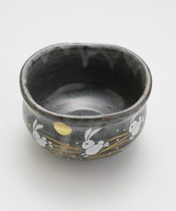 Kutani Ware Moon Rabbit Matcha Bowl Inside View from the side