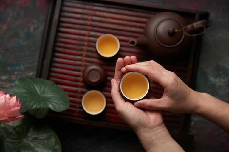 traditional japanese tea brewing