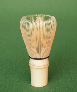 This is a traditional Takayama tea whisk, authentically crafted in Japan, specifically for the Urasenke tea ceremony. Made in Takayama, Nara, it's an essential tool for an authentic matcha experience.